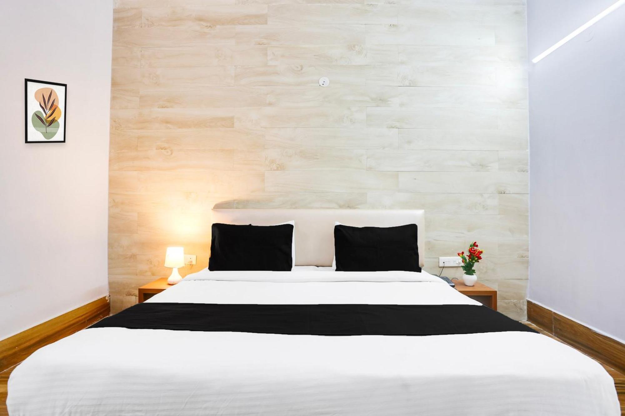 Готель Super Collection O Bhiwadi Екстер'єр фото