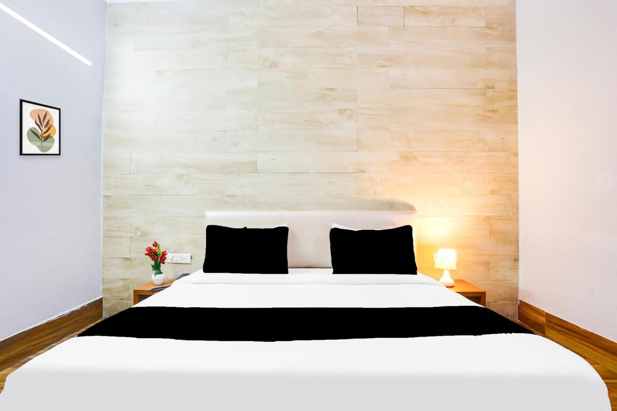 Готель Super Collection O Bhiwadi Екстер'єр фото
